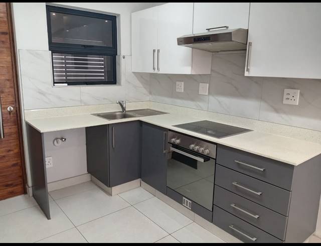 2 BEDROOM APARTMENT TO LET IN UMHLANGA RIDGE